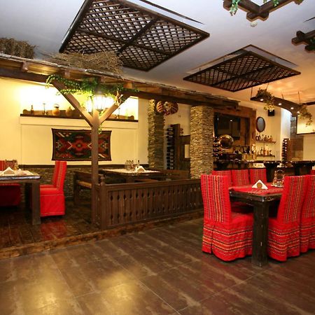 Family Hotel סיליסטרה מראה חיצוני תמונה