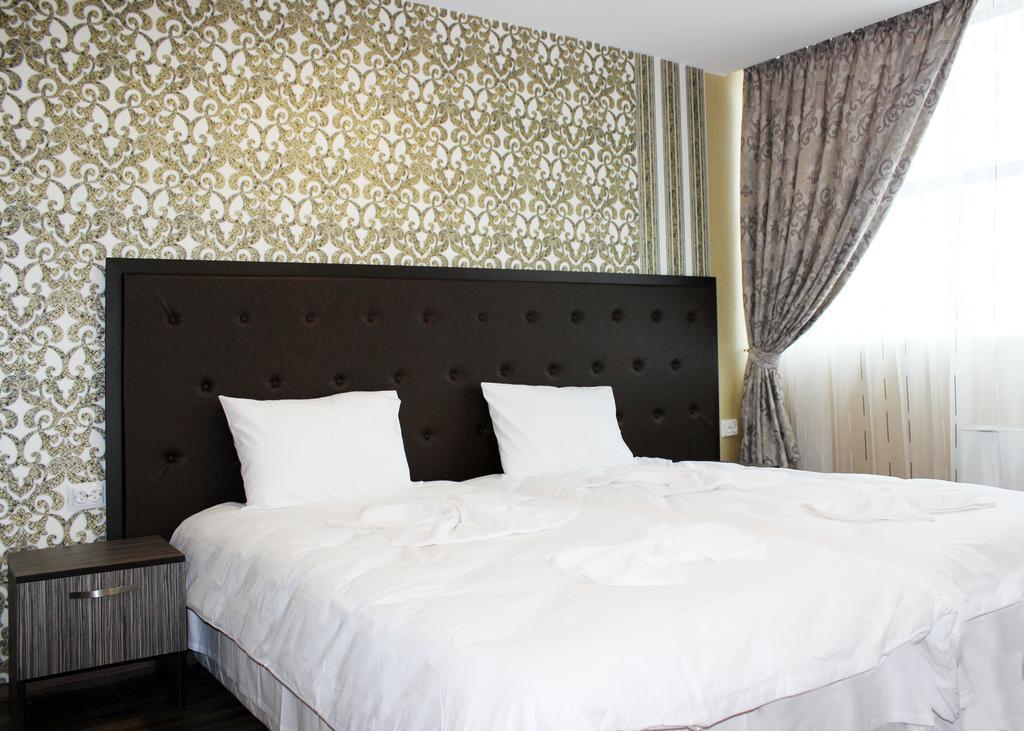 Family Hotel סיליסטרה חדר תמונה
