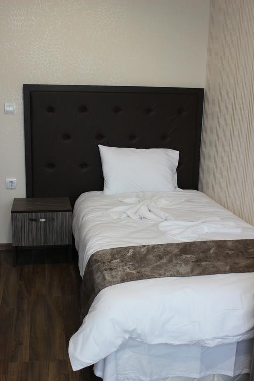 Family Hotel סיליסטרה חדר תמונה
