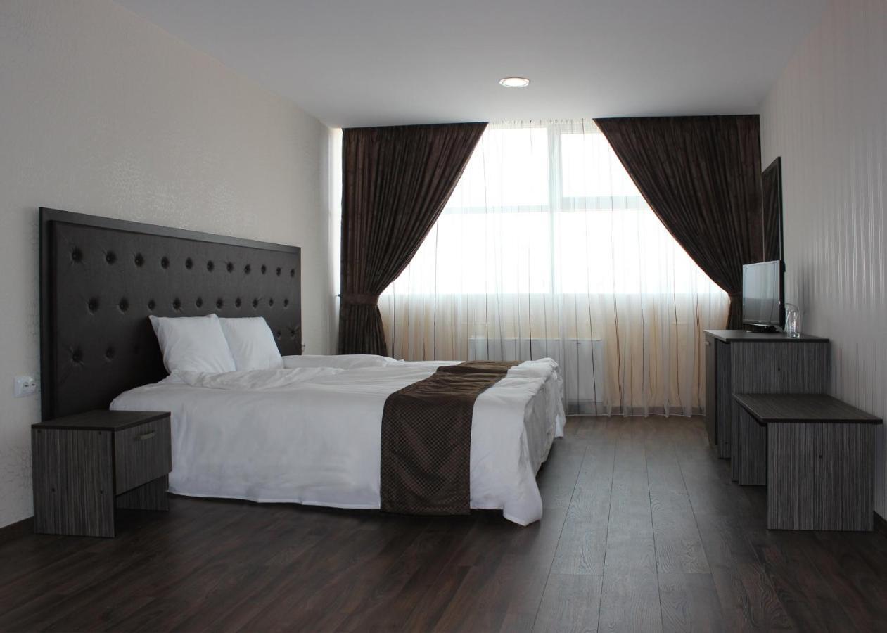 Family Hotel סיליסטרה חדר תמונה